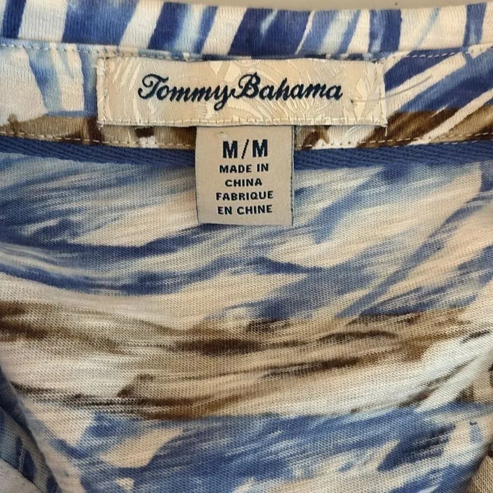 Tommy Bahama Women's Mai Le Lei Button Down Shirt - Picture 3 of 6